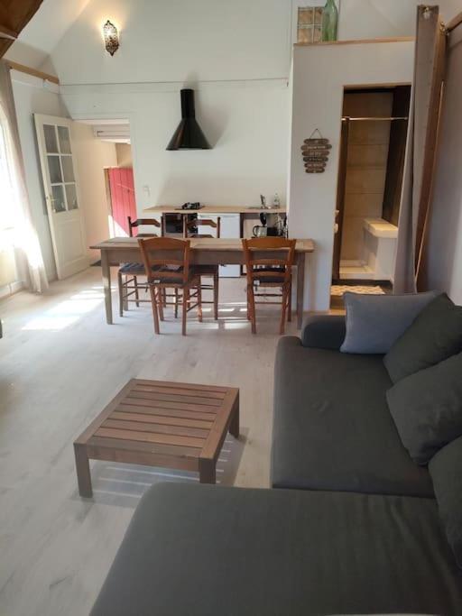 Le Ptit Loft Villa Brechamps Exterior foto