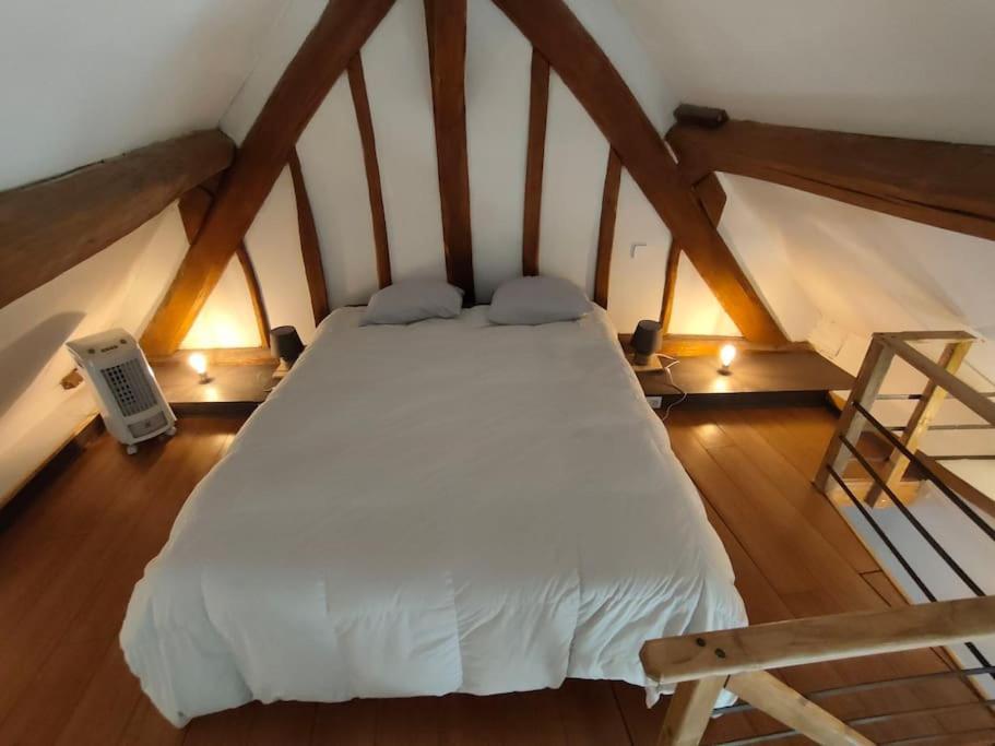 Le Ptit Loft Villa Brechamps Exterior foto